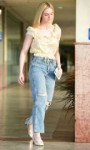 elle-fanning-in-ripped-jeans-out-in-la-06-06-2019-7.jpg