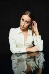 alycia-debnam-carey-pizza-hut-lounge-portraits-at-sdcc-2019[...].jpg