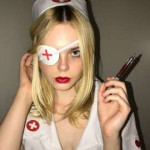 Elle-Fanning-Personal-Pics--01.jpg