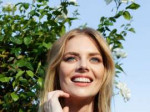 samara-weaving-beauty-and-fashion-shoot-2019-1.jpg