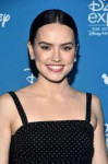 daisy-ridley-d23-expo-in-anaheim-08-24-2019-12.jpg