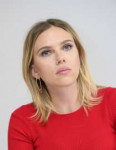 scarlett-johansson-at-jojo-rabbit-press-conference-in-los-a[...].jpg