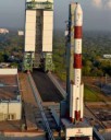 fullyintegratedpslv-c37seenwithmobileservicetower-528x655