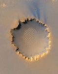 VictoriacraterfromHiRise.jpg