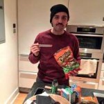 0a931de2a4df0a033e22c21e3974cdf9--cheetos-oscar-isaac.jpg