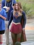 supergirl-set-photos-in-los-angeles-melissa-benoist15.jpg