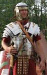 Romansoldierinloricasegmentata1-cropped.jpg